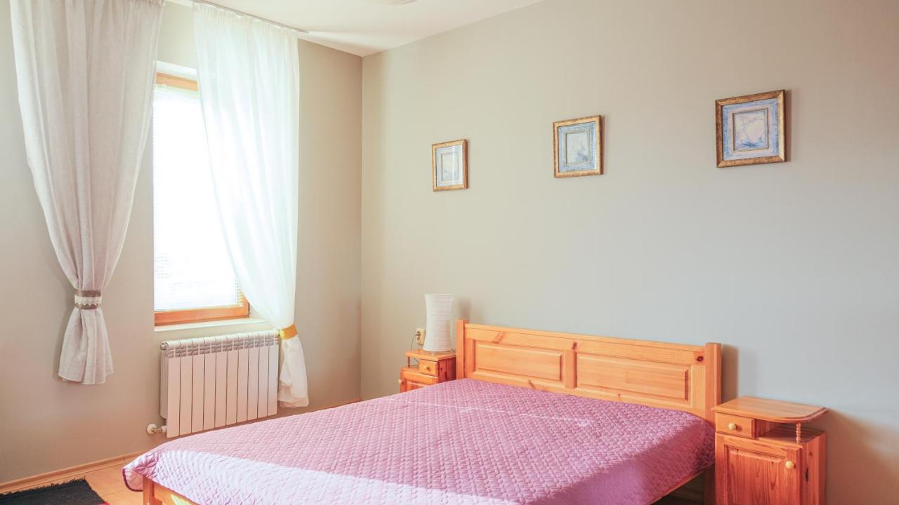 The Sunny Guest House Of Veliko Tarnovo-Amazing View, Top Location Extérieur photo