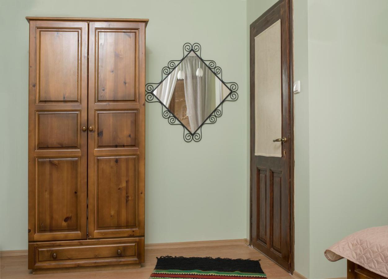 The Sunny Guest House Of Veliko Tarnovo-Amazing View, Top Location Extérieur photo
