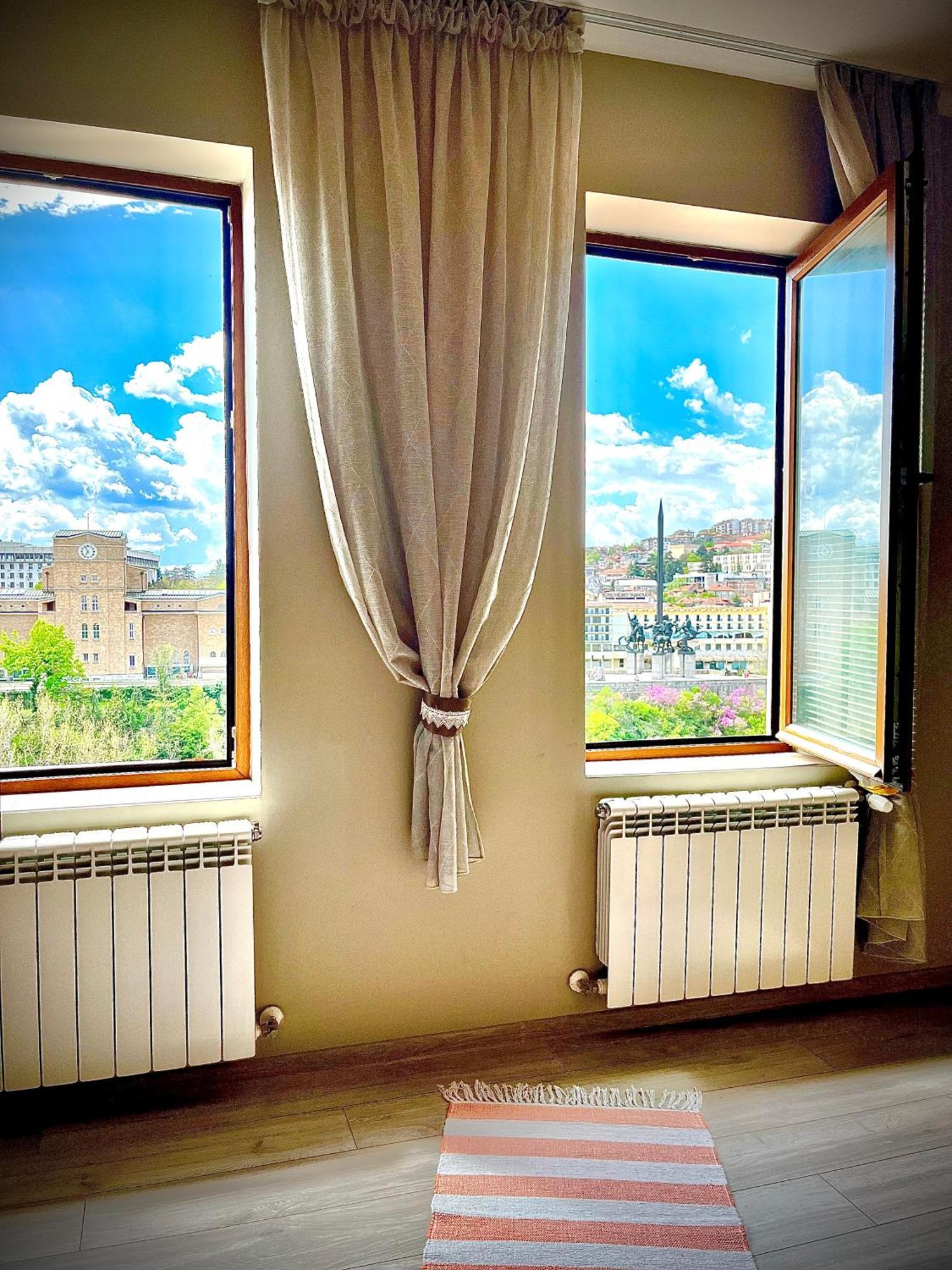 The Sunny Guest House Of Veliko Tarnovo-Amazing View, Top Location Extérieur photo